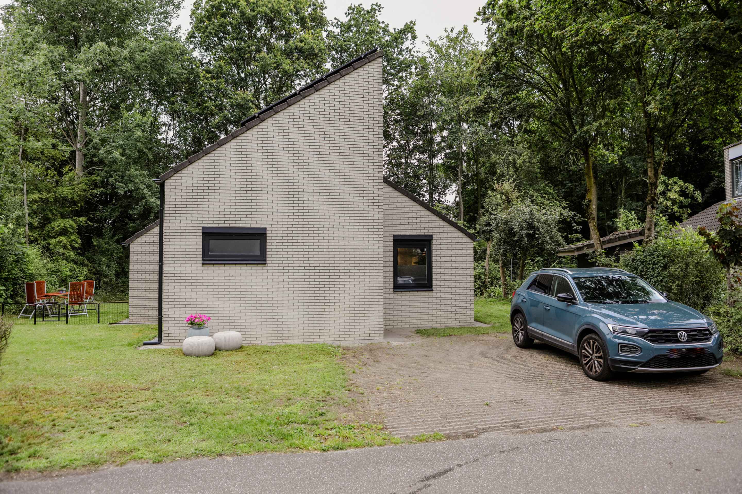 Vakantiehuis in Hoeven met eigen parkeerplaats en bosrijke ligging